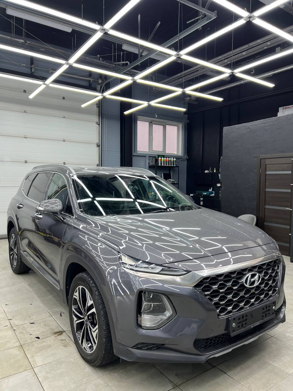 Купить Hyundai Santa-Fe Premium 2018 года под заказ из Южной Кореи